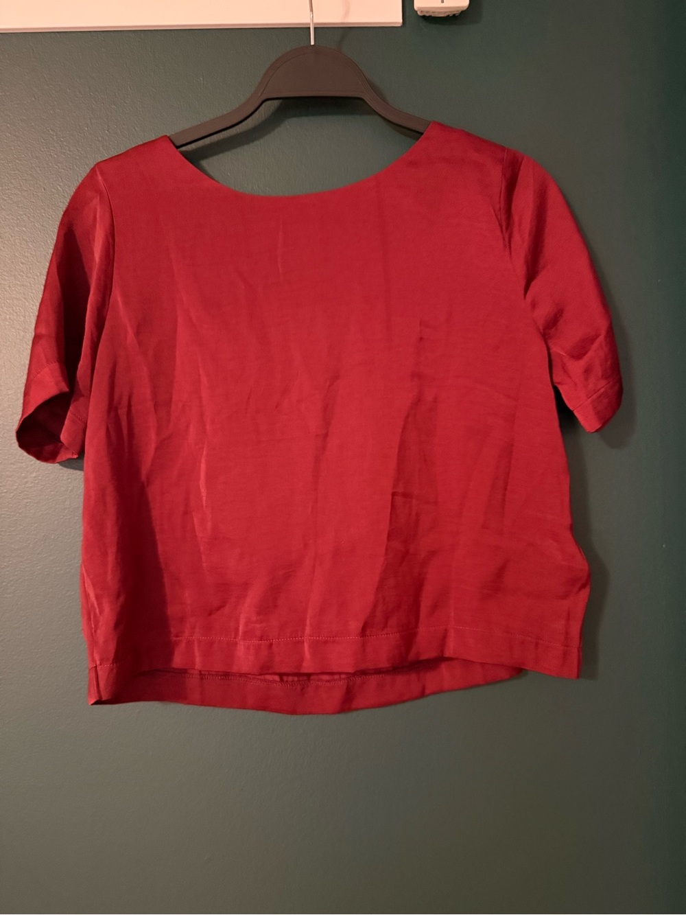 Women’s Red Short-Sleeve Boxy crop Top